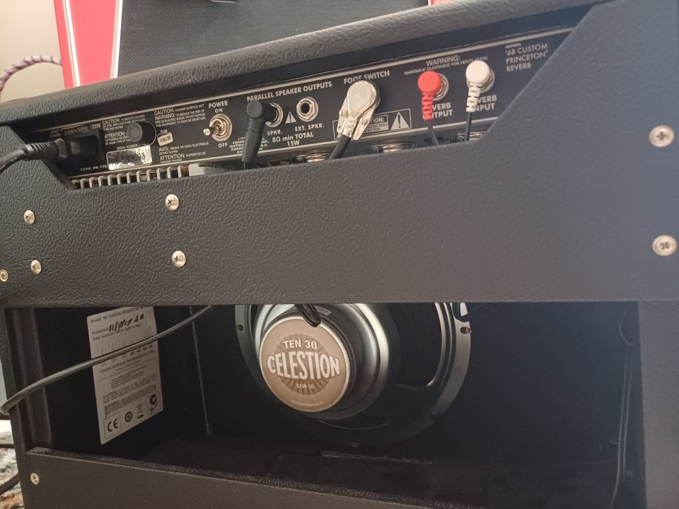 Fender 68 Custom Princeton Reverb de segunda mano · Foto 3 de 5 · Madrid · 1080 €