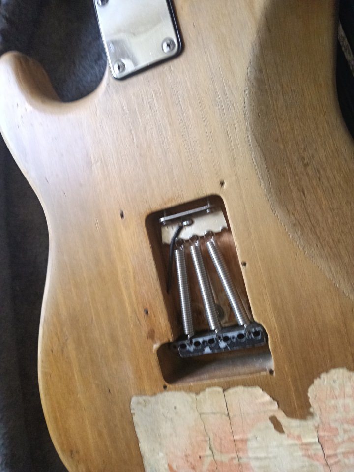 Fender strato japonesa de segunda mano · Foto 6 de 10 · A Coruña · 500 €