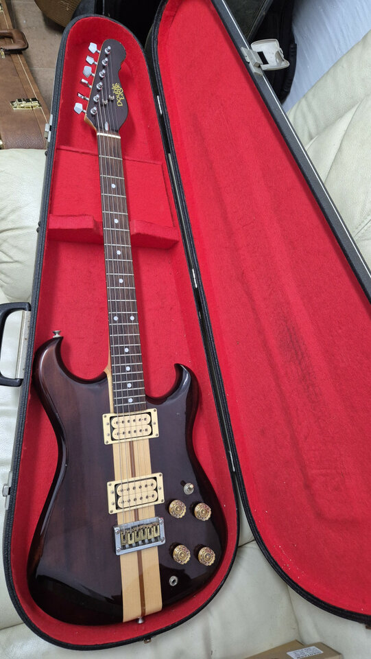 Guitarra japonesa 70-80s RESERVADA