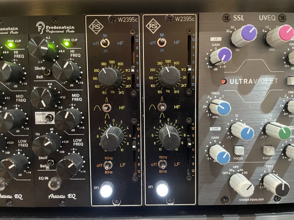 2 Roger Schult W2395C