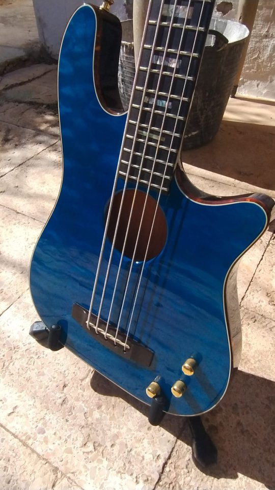 Carvin Ac50 electroacústico de segunda mano · Foto 1 de 7 · Valencia · 900 €
