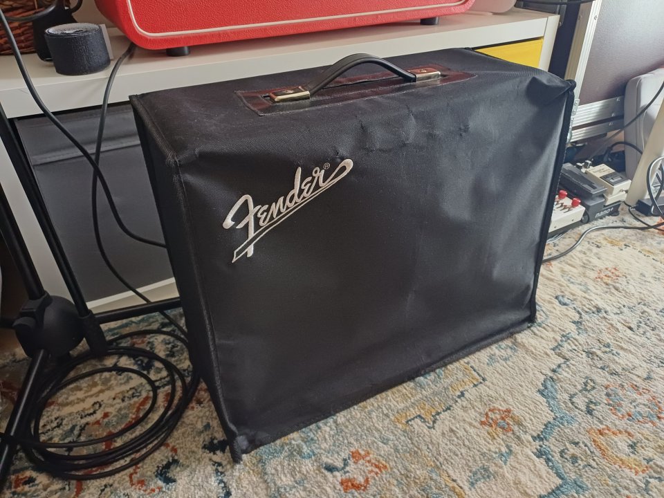 Fender 68 Custom Princeton Reverb de segunda mano · Foto 5 de 5 · Madrid · 1080 €