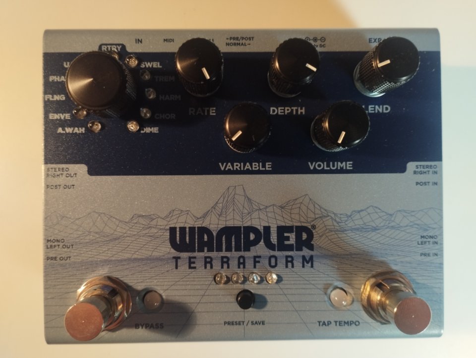 Wampler Terraform multiefectos de modulación