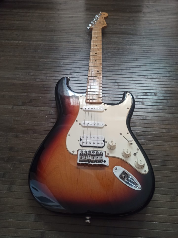Fender Stratocaster MIM Brown Sunburst 2016