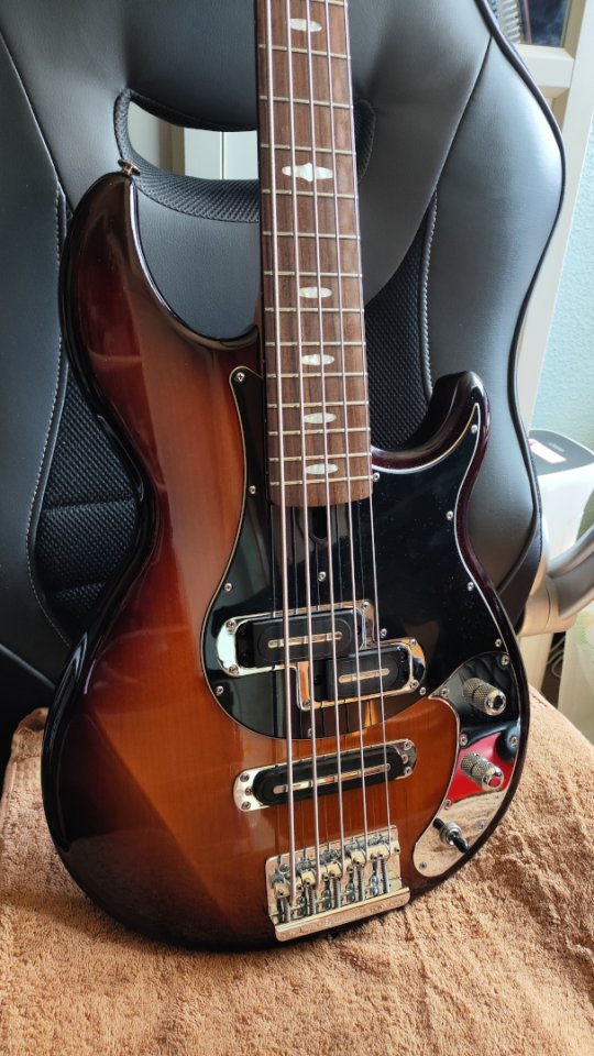 Yamaha BB1025X con estuche de segunda mano · Foto 3 de 6 · Madrid · 1000 €