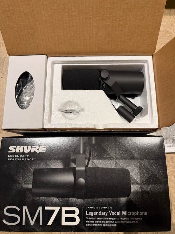 Shure SM7B de segunda mano · Cádiz · 235 €