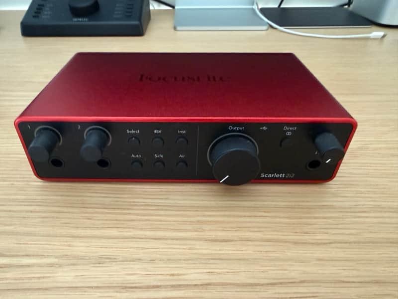 Focusrite Scarlett 2i2 4th Gen de segunda mano · Foto 1 de 2 · Cádiz · 85 €