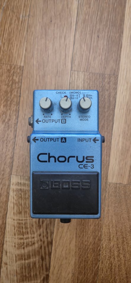 O cambio Boss CE3 y HF2 de segunda mano · Foto 2 de 9 · Soria · 80 €