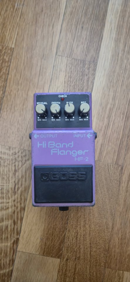 O cambio Boss CE3 y HF2 de segunda mano · Foto 4 de 9 · Soria · 80 €