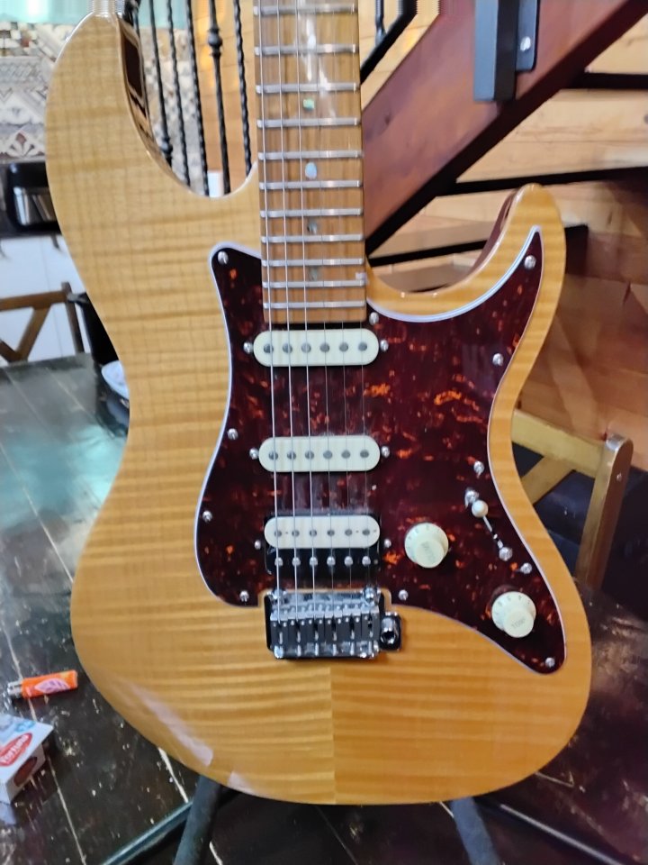 Guitarra siri Larry Carlton s7 de segunda mano · Foto 2 de 10 · Castellón · 440 €