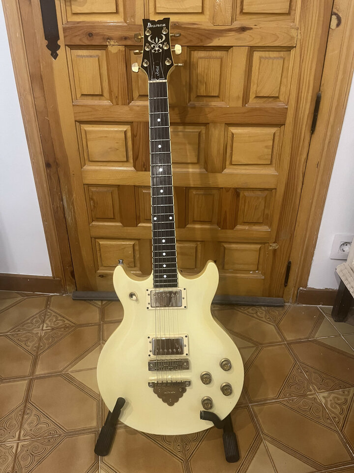 ibanez artist 82'