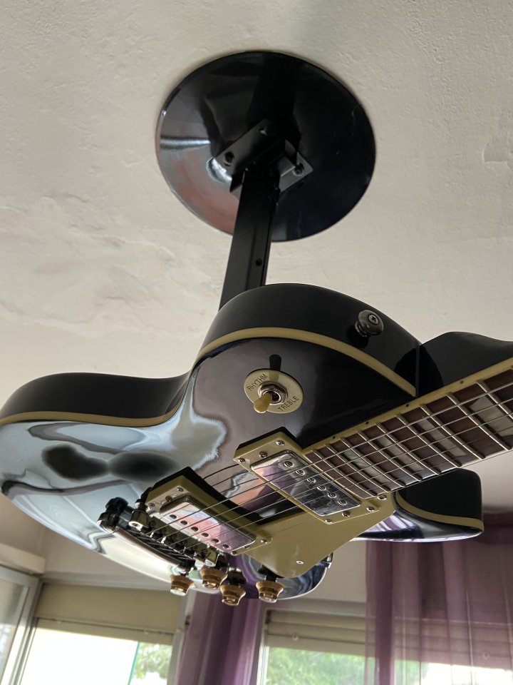 Guitarra Lámpara    Bajada de precio