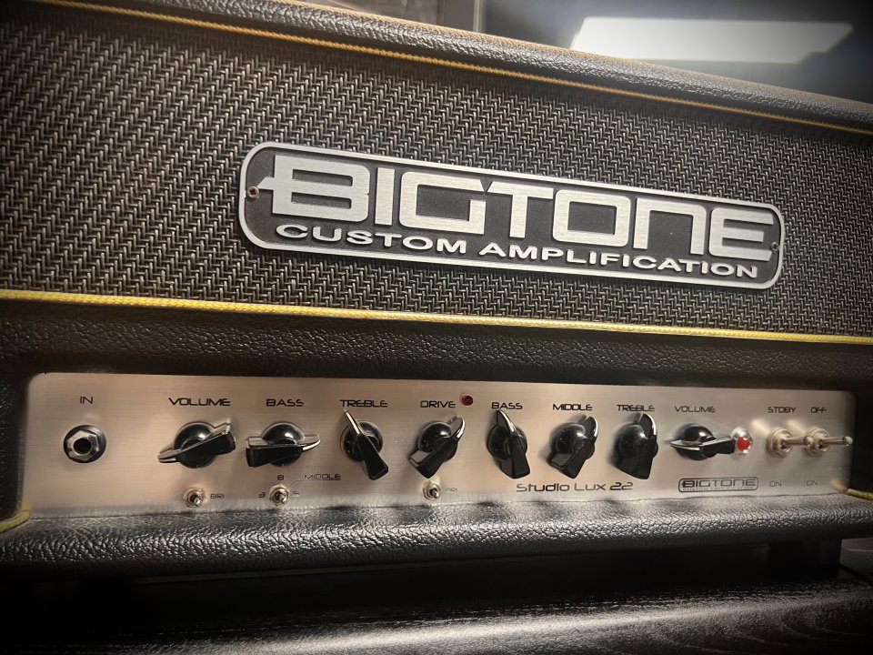 Bigtone studio lux 22 de segunda mano · Foto 3 de 6 · Madrid · 2000 €