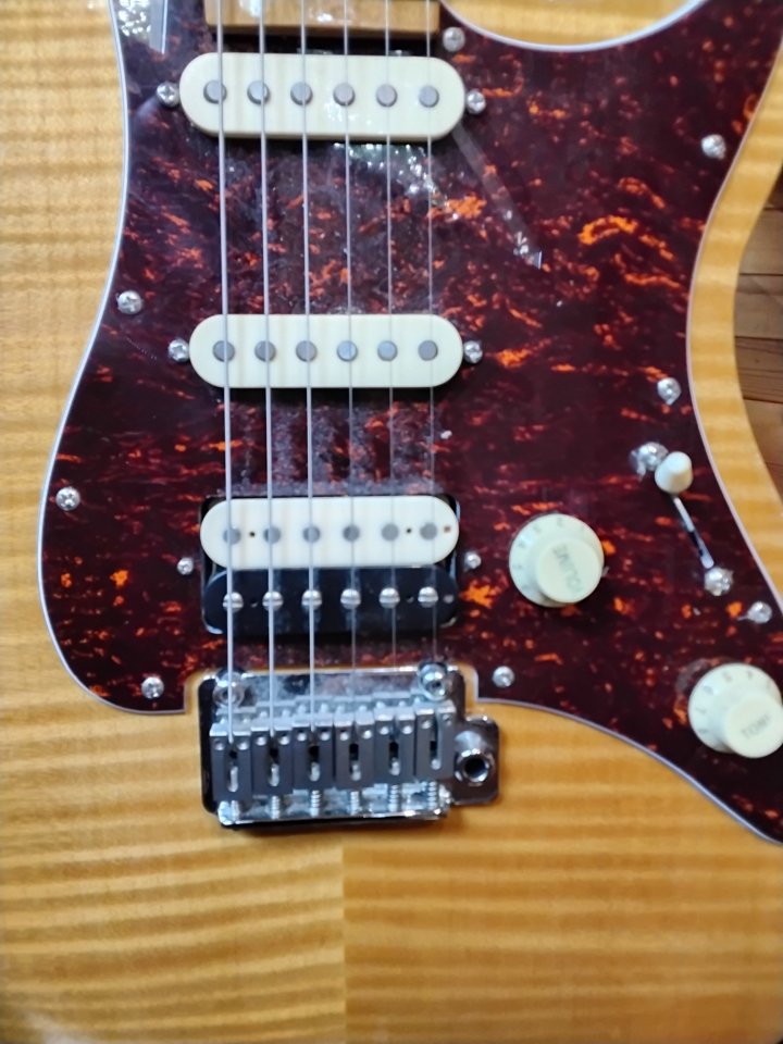 Guitarra siri Larry Carlton s7 de segunda mano · Foto 5 de 10 · Castellón · 440 €