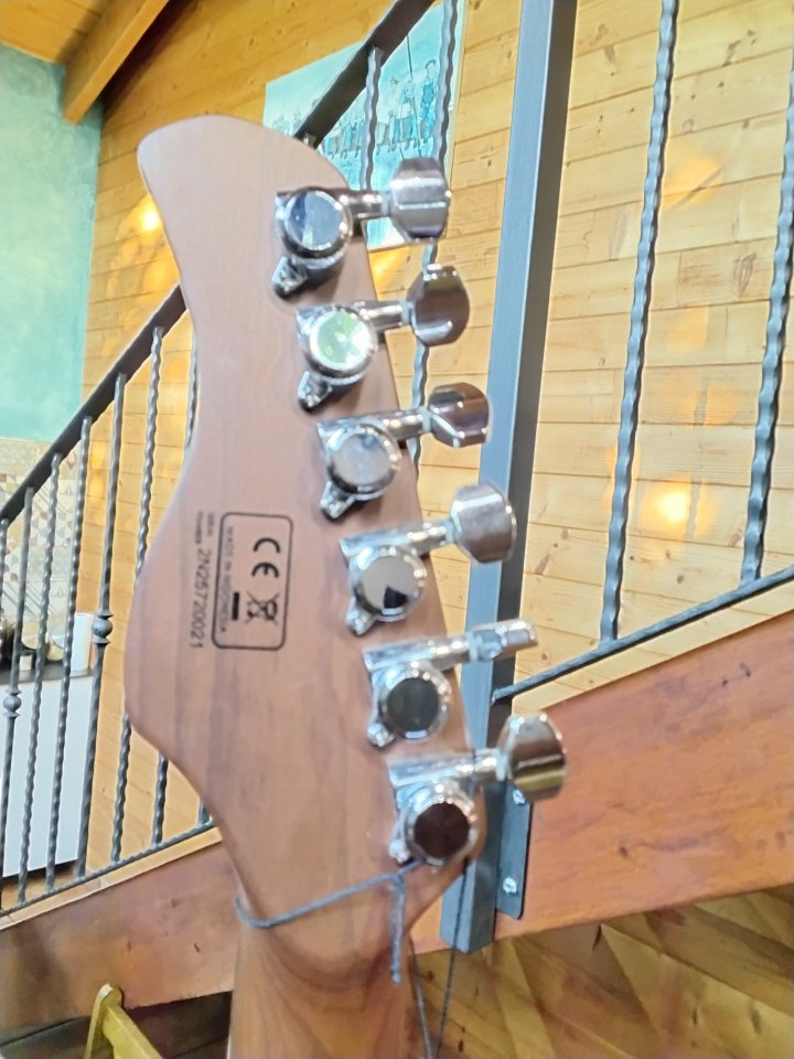 Guitarra siri Larry Carlton s7 de segunda mano · Foto 7 de 10 · Castellón · 440 €
