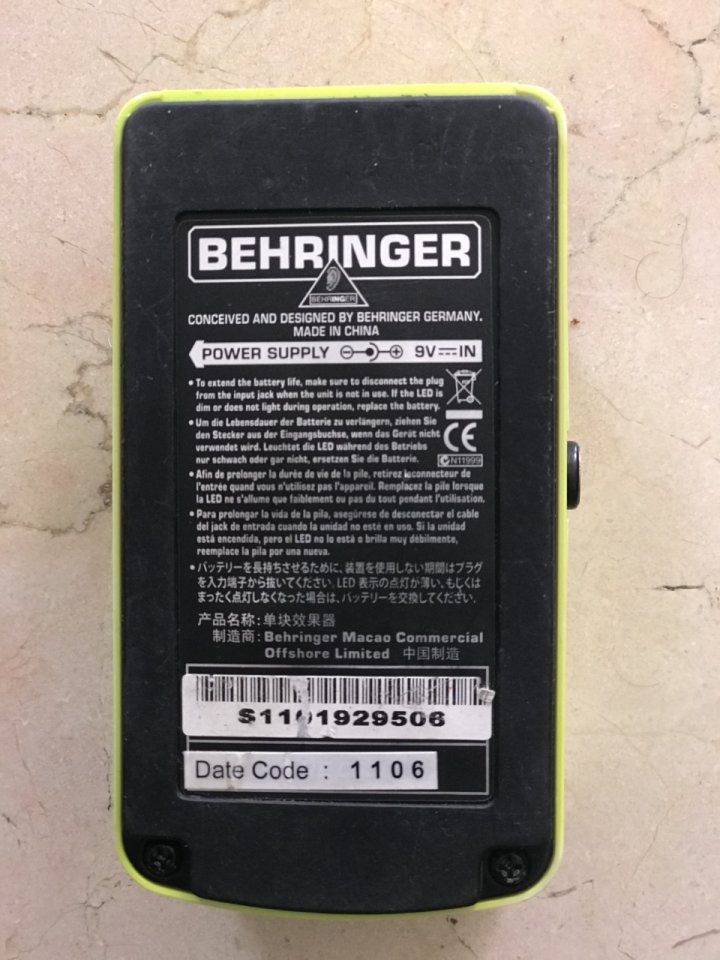 Auto Wah Behringer UW300