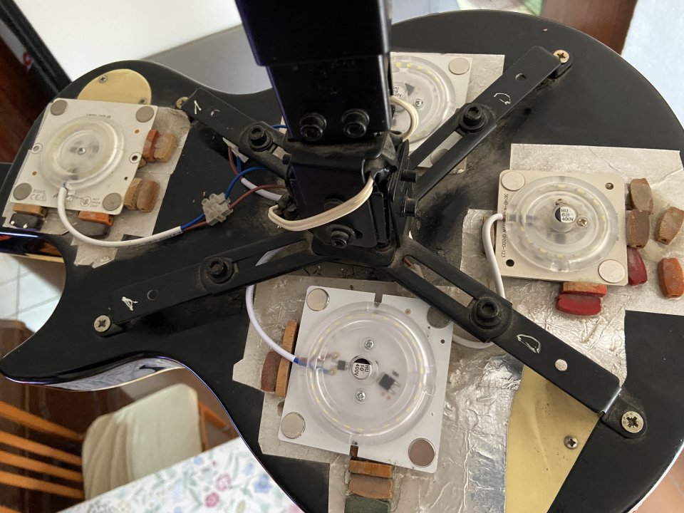 Guitarra Lámpara    Bajada de precio