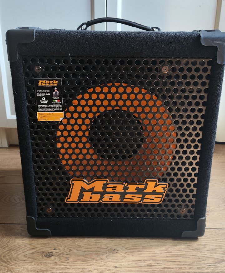 Markbass CMD 121 de segunda mano · Foto 1 de 3 · Madrid · 600 €