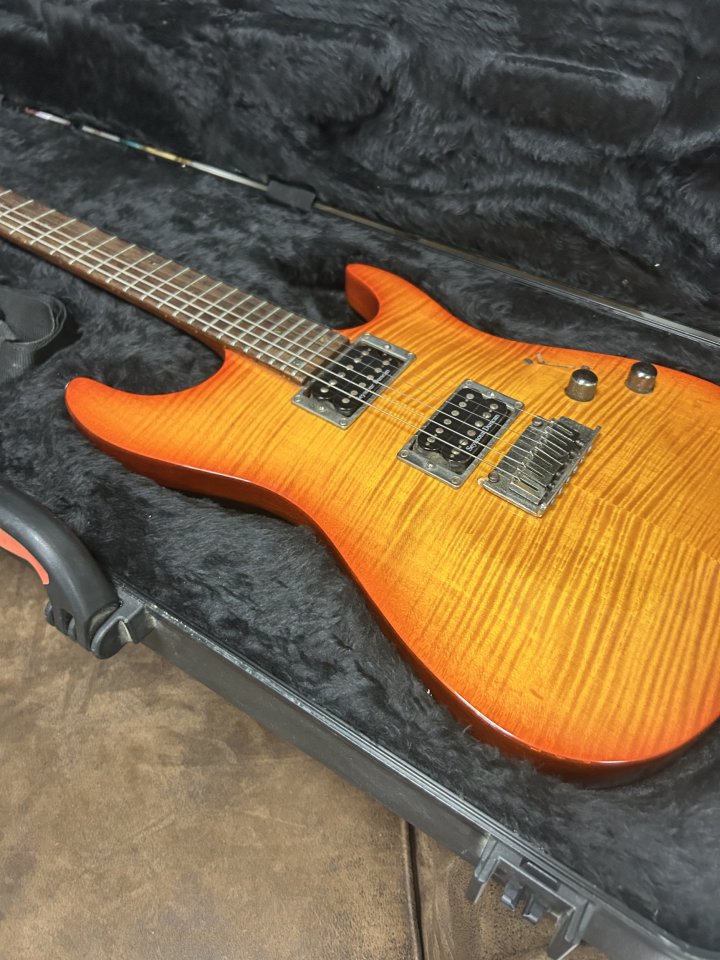 Fender showmaster de segunda mano · Foto 1 de 4 · Sevilla · 250 €