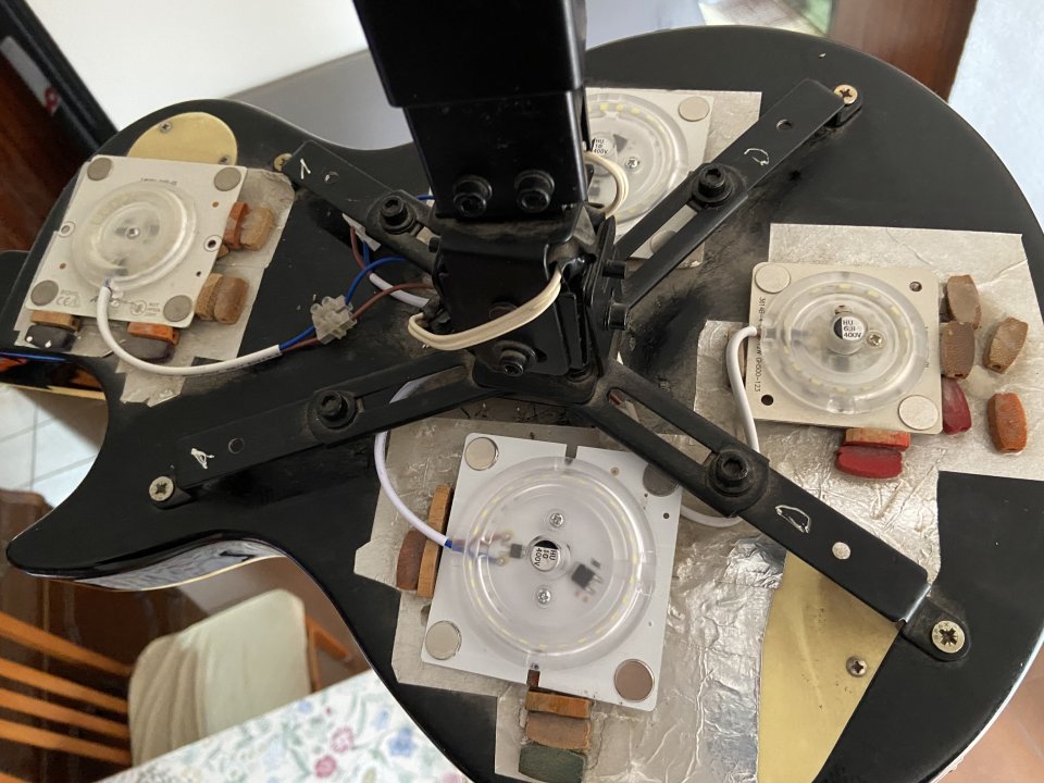 Guitarra Lámpara    Bajada de precio