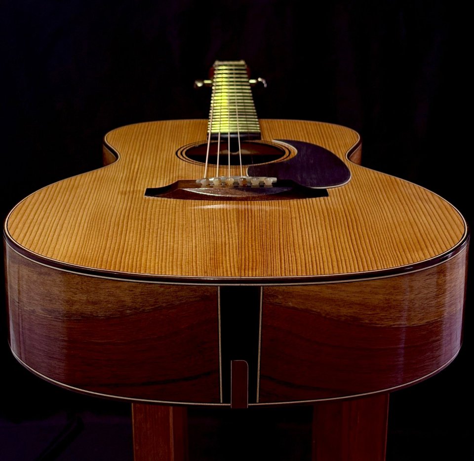 D.Monti Guitarras 00-17 de segunda mano · Foto 2 de 9 · Barcelona · 800 €