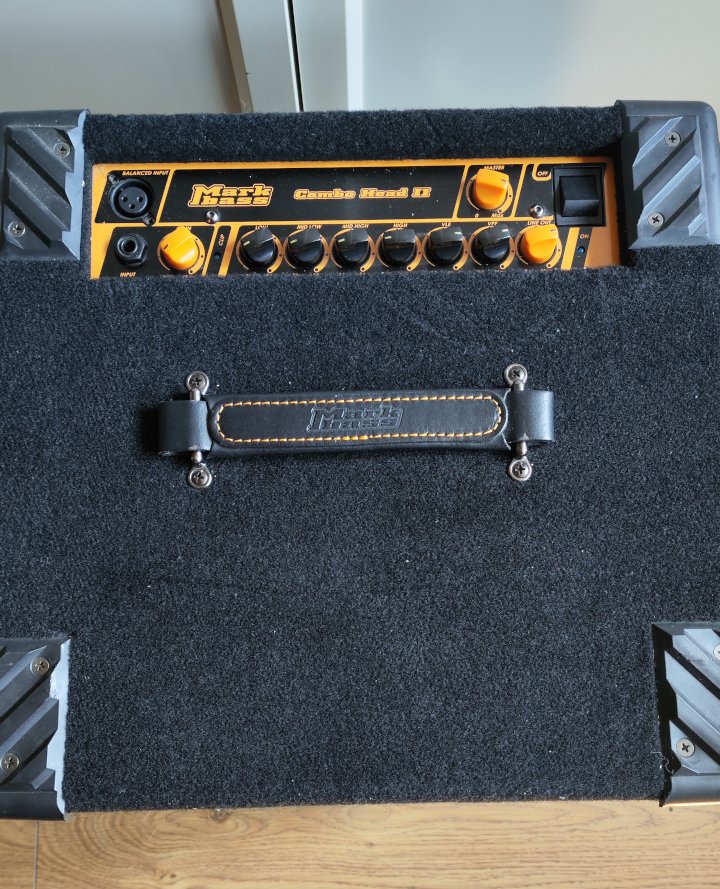 Markbass CMD 121 de segunda mano · Foto 2 de 3 · Madrid · 600 €