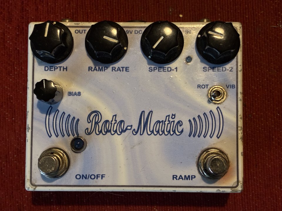 Rotomatic pedal tipo leslie