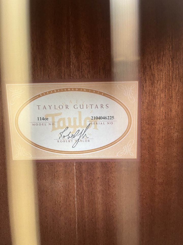 Guitarra acústica Taylor 114ce Grand Auditorium de segunda mano · Foto 3 de 9 · Barcelona · 700 €