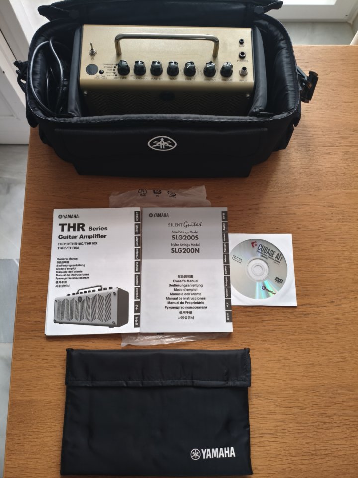 Amplificador Yamaha thr5A de segunda mano · Foto 1 de 5 · Cádiz · 145 €