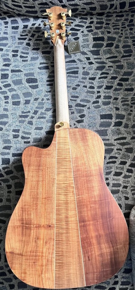Guitarra acústica COLE CLARK FAT LADY 3 FL3EC-RDBL. de segunda mano · Foto 4 de 10 · Madrid · 2750 €