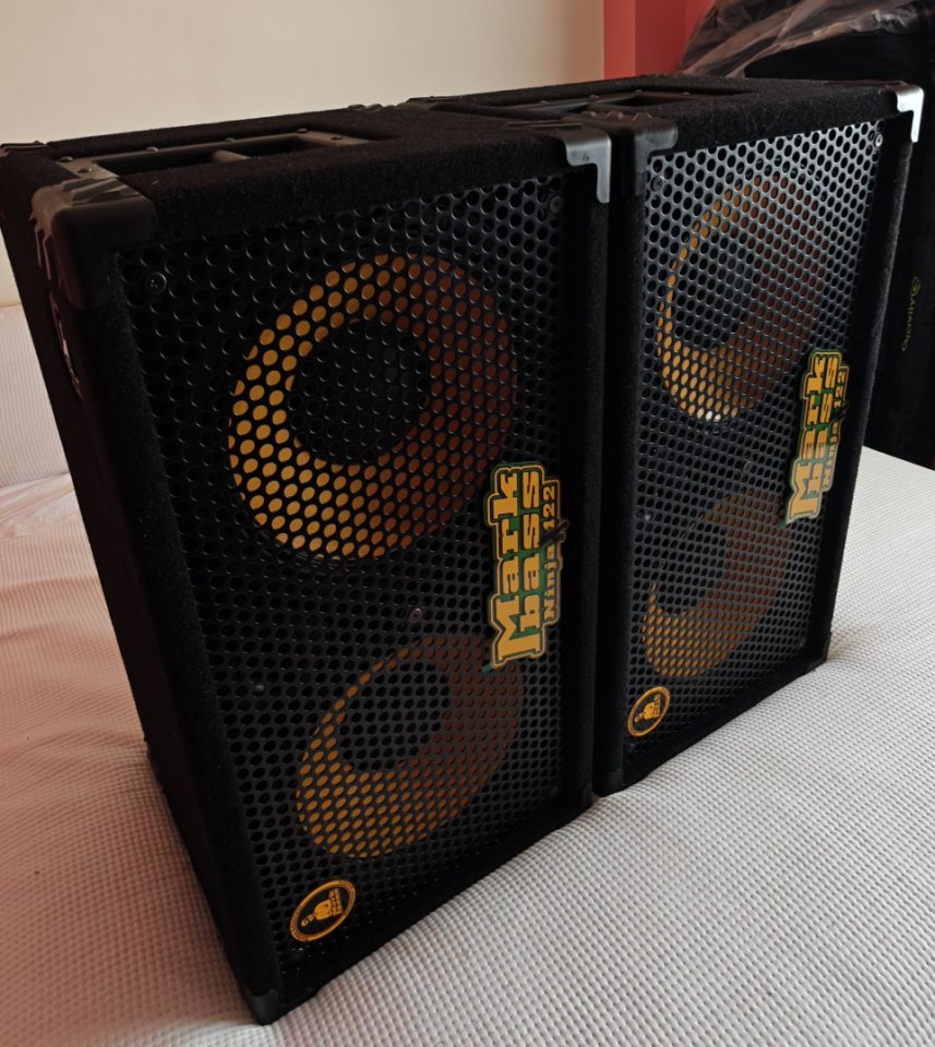 Dos Pantallas bajo Markbass NY Ninja 122 + fundas acolchadas NUEVAS de segunda mano · Foto 5 de 10 · Lugo · 650 €