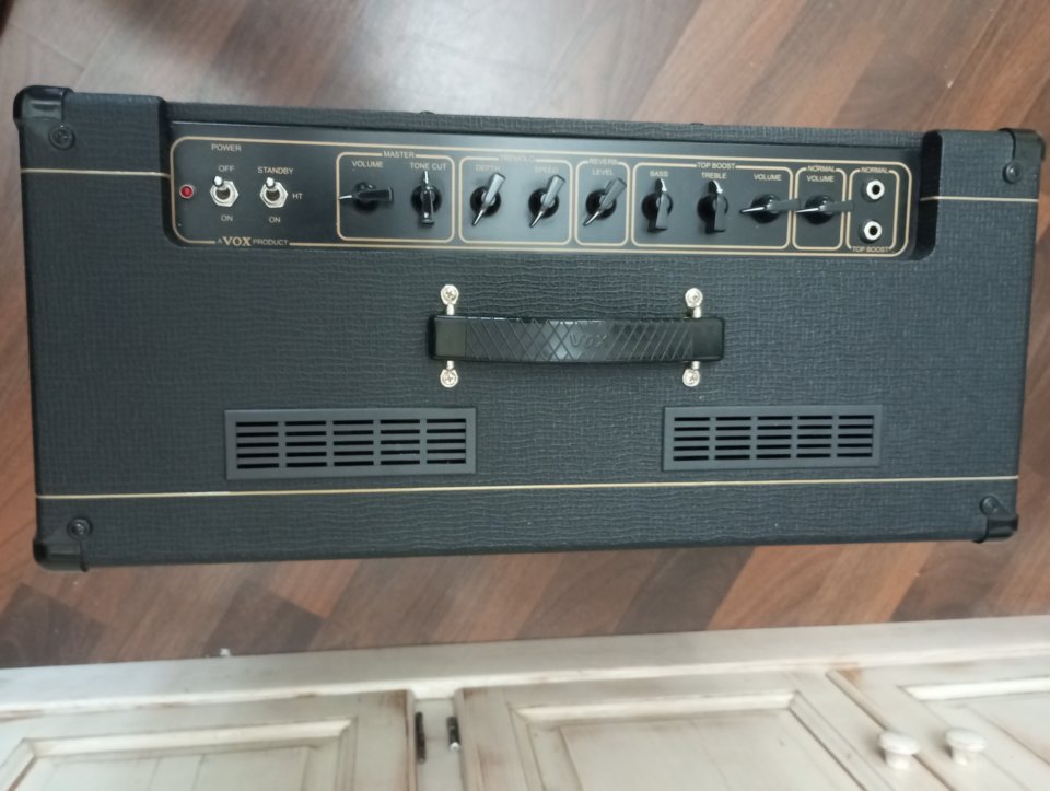 VOX AC 15 C1 de segunda mano · Foto 5 de 6 · A Coruña · 530 €