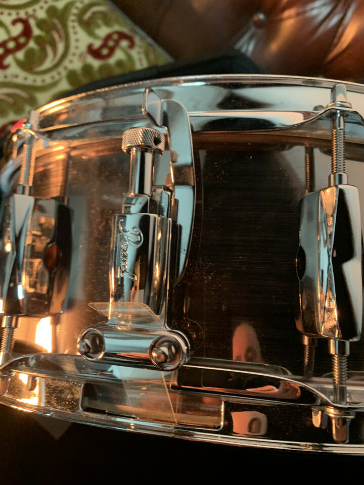 Caja Pearl+Gator Case