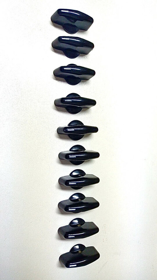10 Knobs GRANDES de Bakelita VINTAGE. sin uso.