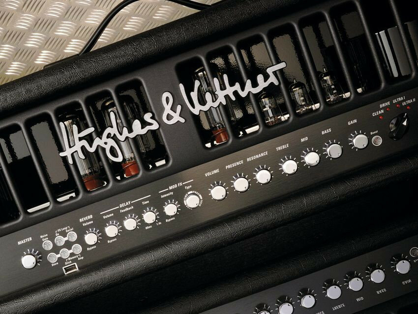 Hughes & Kettner COREBLADE / reservado