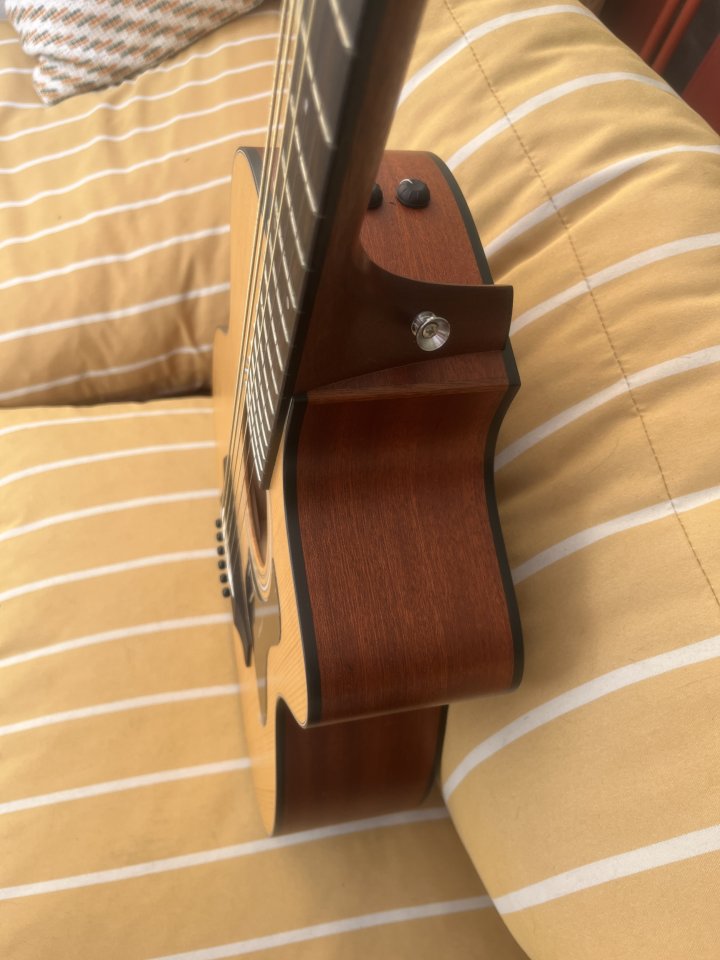 Guitarra acústica Taylor 114ce Grand Auditorium de segunda mano · Foto 8 de 9 · Barcelona · 700 €
