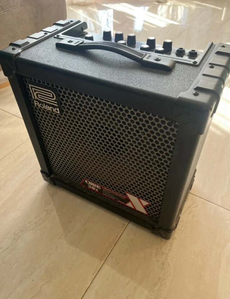 Roland Cube 30x