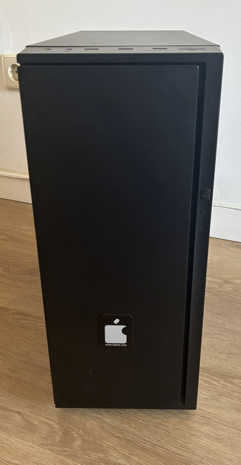 Mac Pro Iclon con macOS Sequoia