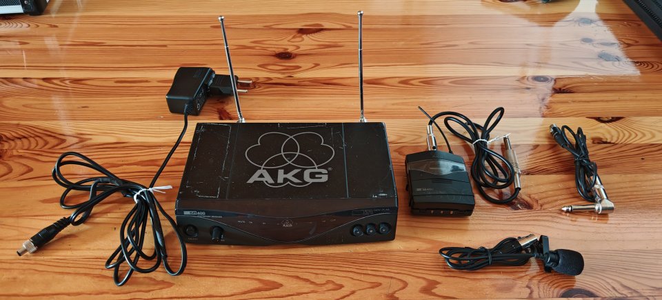 INALAMBRICO AKG 400 instrumento/voz