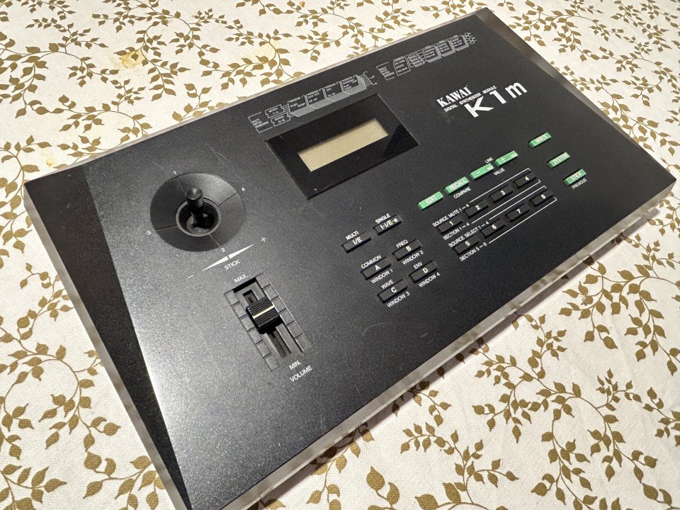 Kawai K1m sintetizador digital