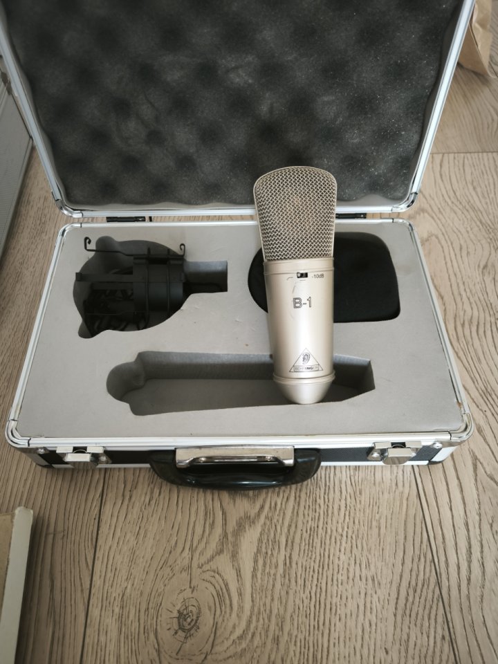 Micrófono de Condensador Behringer B-1 + Maletín Rígido + Caja Original de segunda mano · Foto 2 de 2 · A Coruña · 55 €