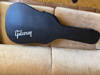 Gibson J45 standard