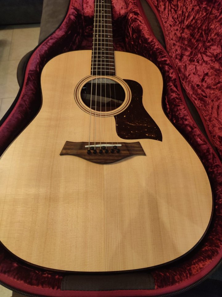 Taylor ad17e de segunda mano · Foto 9 de 9 · Alicante · 950 €