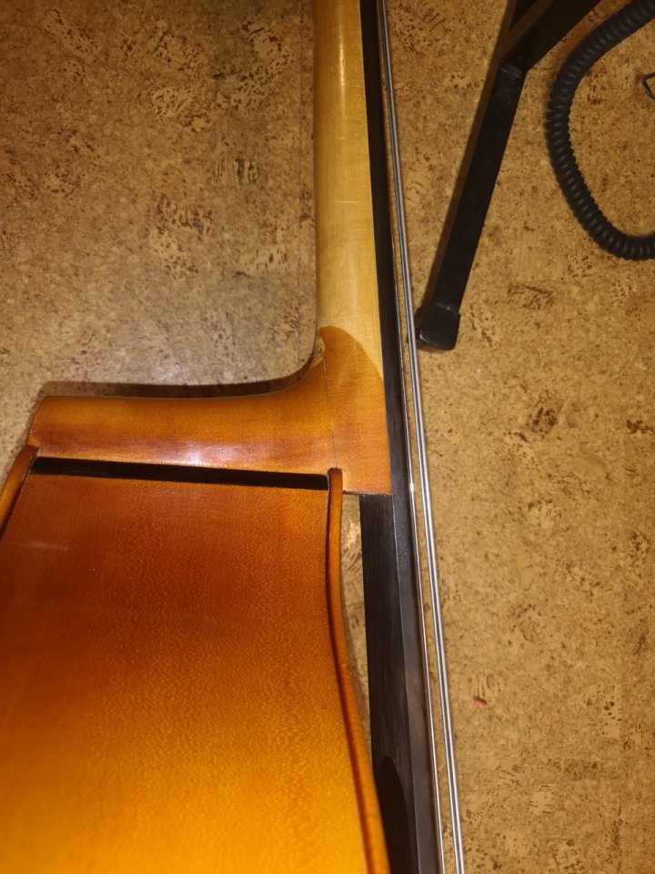 Contrabajo 1/4 de segunda mano · Foto 5 de 10 · A Coruña · 600 €