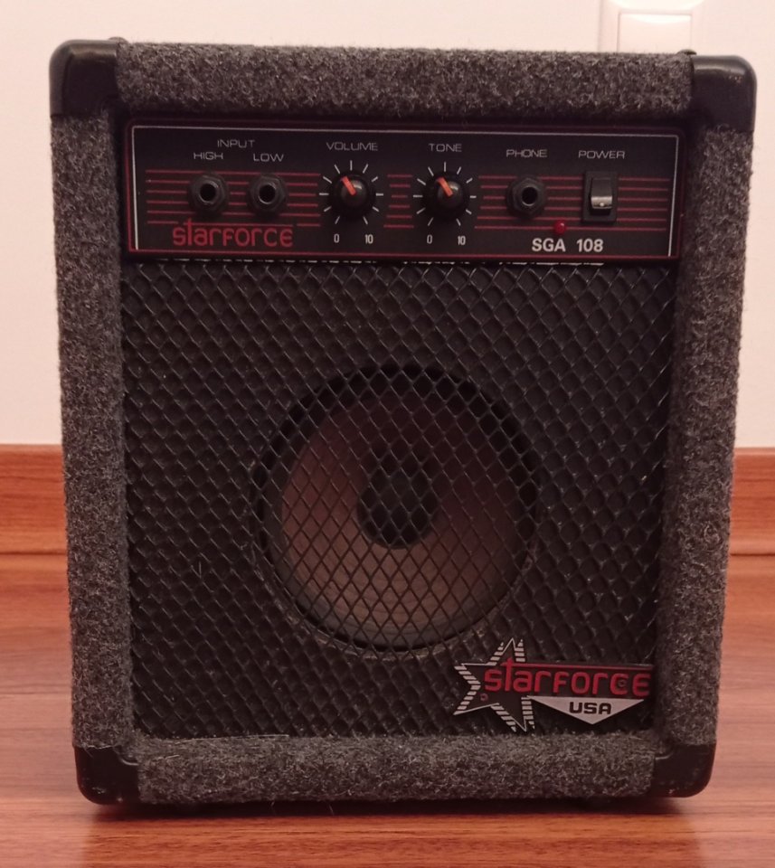 Amplificador guitarra eléctrica Starforce Corea años 90 de segunda mano · Foto 1 de 4 · Cuenca · 30 €