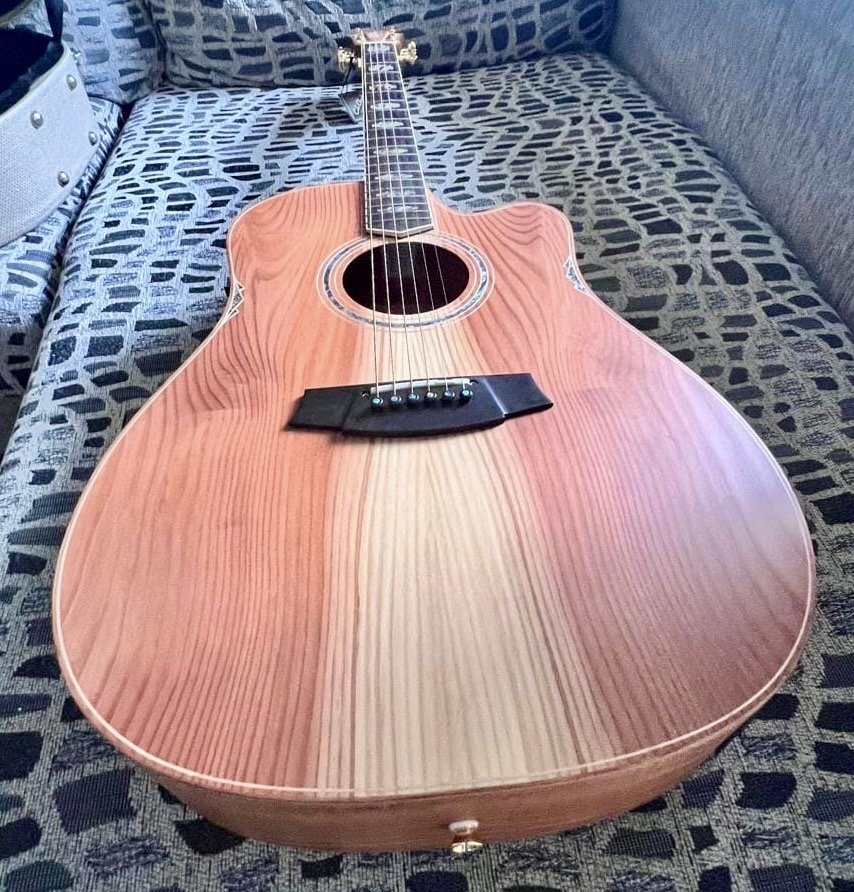 Guitarra acústica COLE CLARK FAT LADY 3 FL3EC-RDBL. de segunda mano · Foto 2 de 10 · Madrid · 2750 €