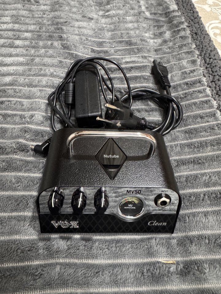 Vox MV 50 CL Clean de segunda mano · Foto 2 de 7 · SC Tenerife · 90 €
