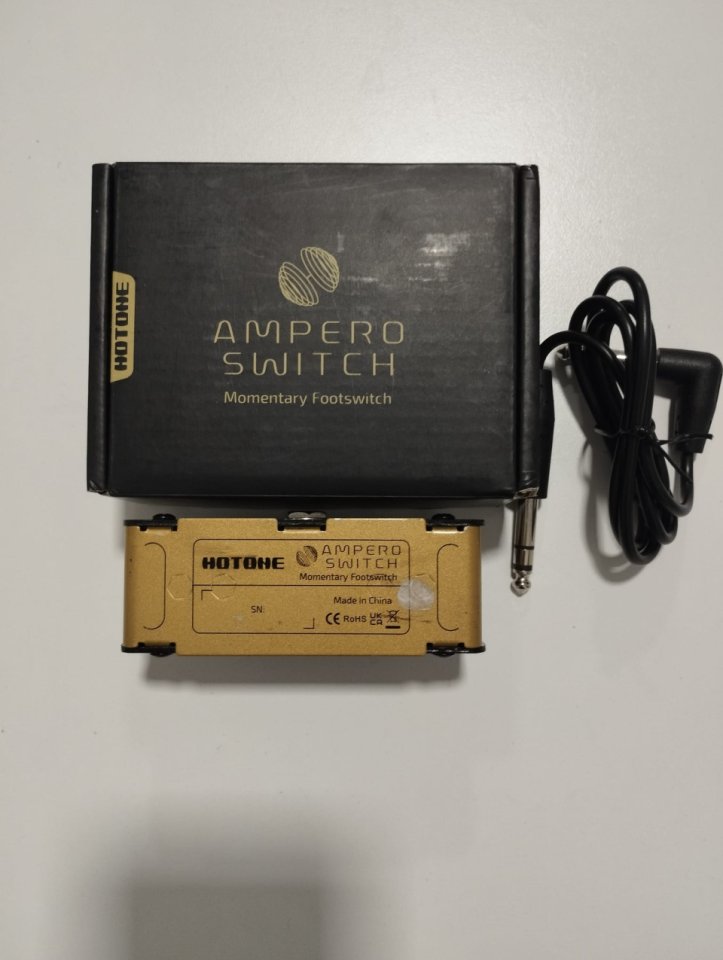 Ampero Mini Hotone + 2 pulsadores de segunda mano · Foto 6 de 7 · Málaga · 120 €