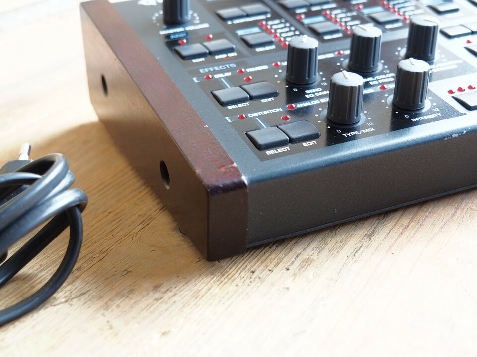 Access Virus TI (vendo 1000€)