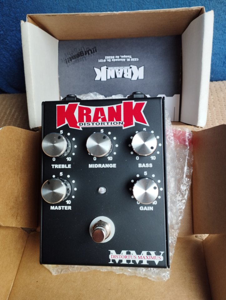 Krank Distortus Maximus primera versión